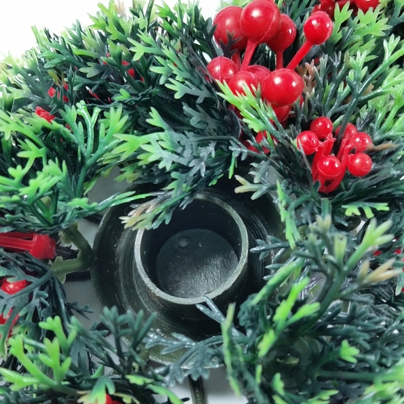 2 Plastic Christmas CANDLE HOLDERS Ring Wreath Berries Evergreen Greenery 5" - Picture 3 of 13